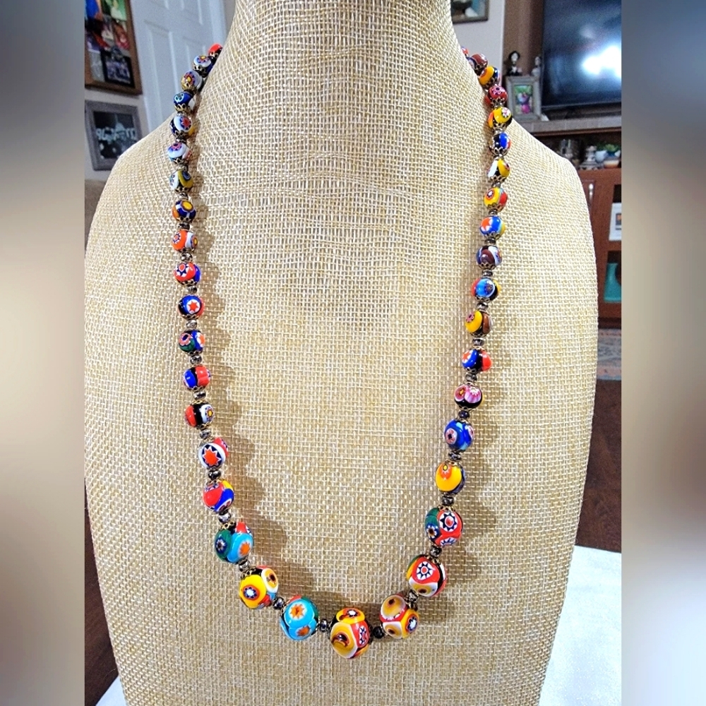 Venetian Millefiori Vintage Art Glass Graduated Beaded Necklace - Picture 2 of 8